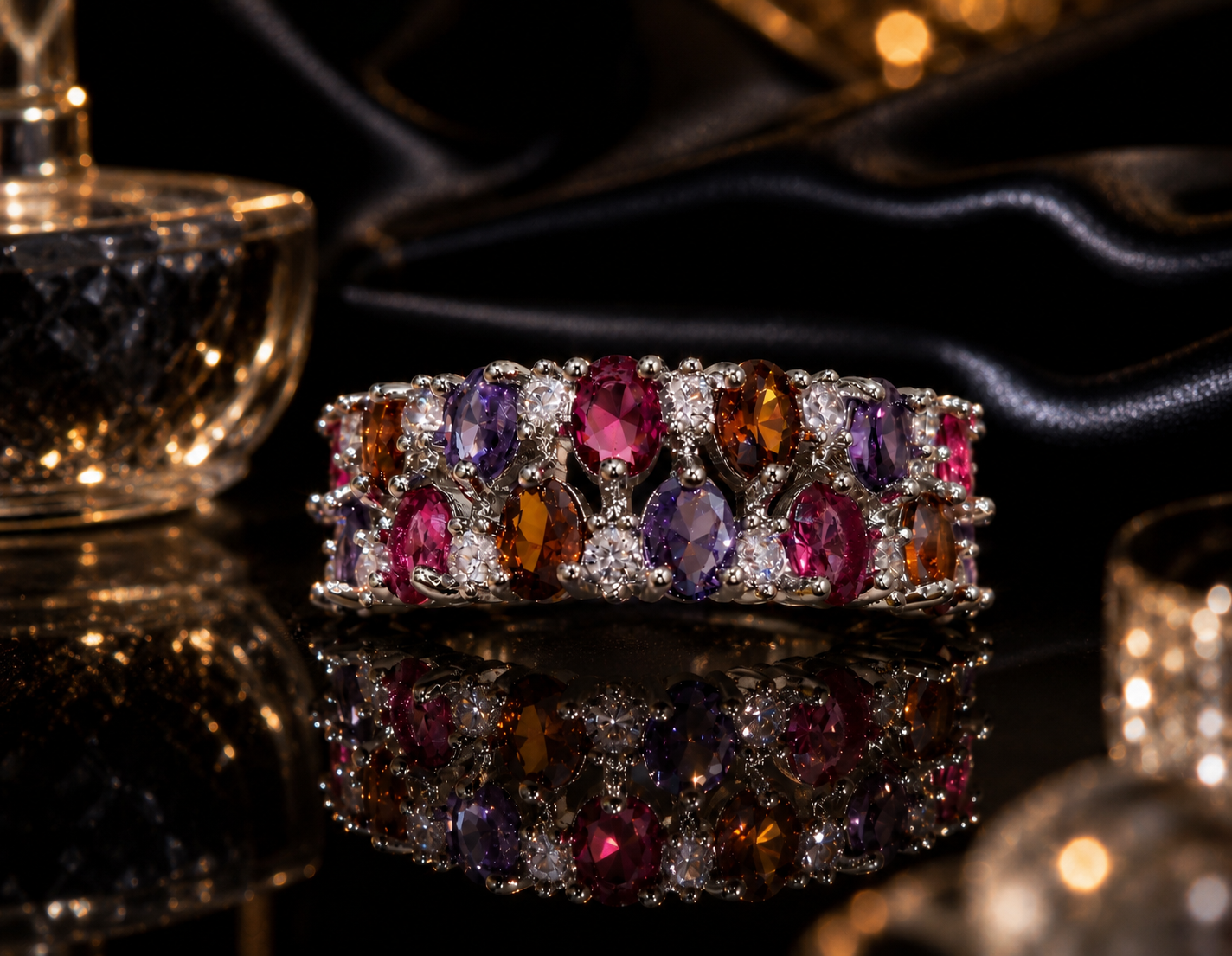 VIYOMA Aurora Crown Ring