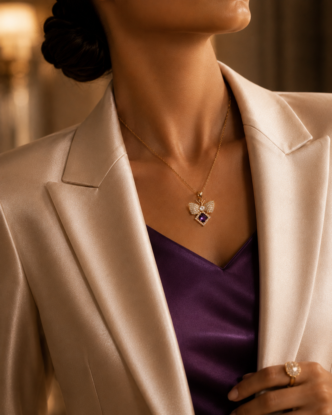 VIYOMA Amethyst Flutter Pendant