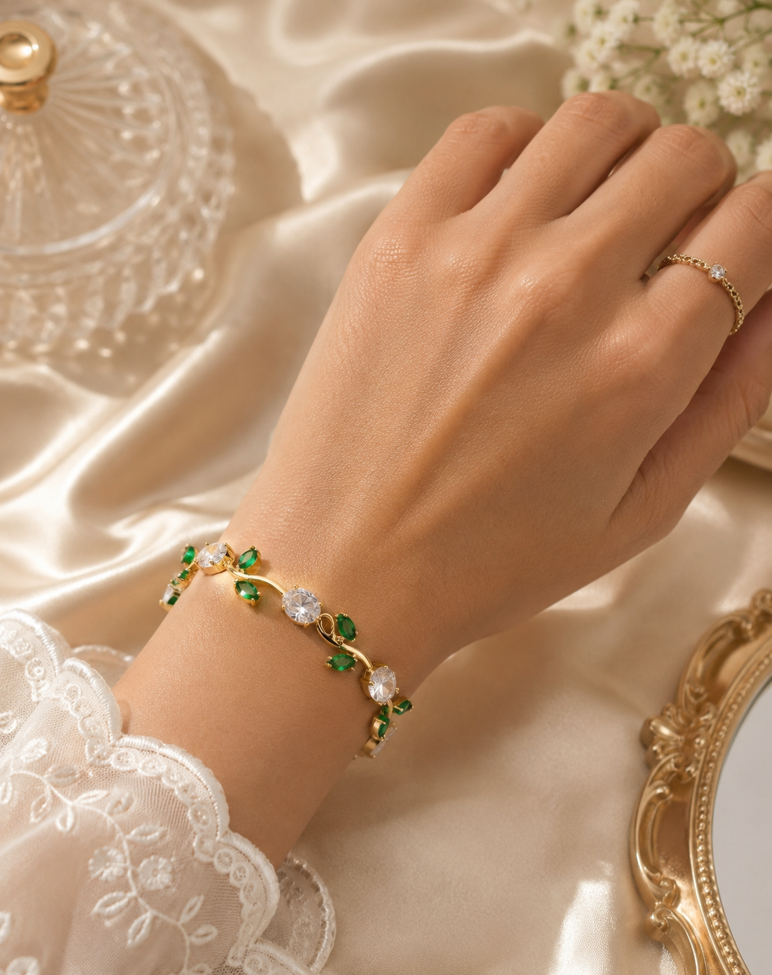 VIYOMA Whispering Ivy Bracelet