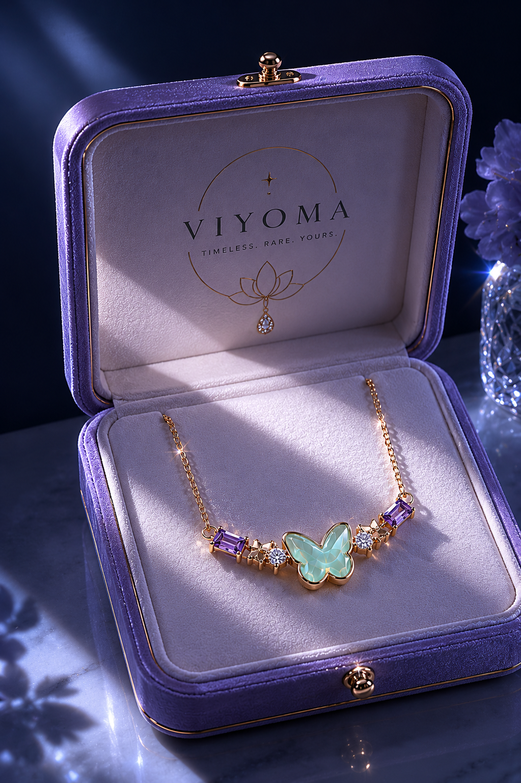 VIYOMA Mint Papillon Necklace